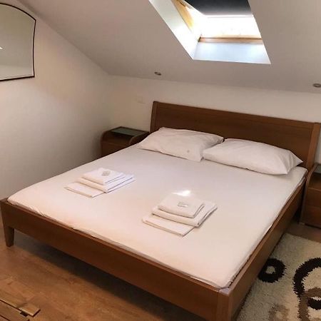 Sobe Zimmer Frei Pozega Buitenkant foto