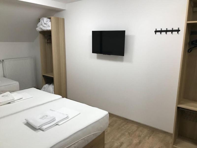 Sobe Zimmer Frei Pozega Buitenkant foto