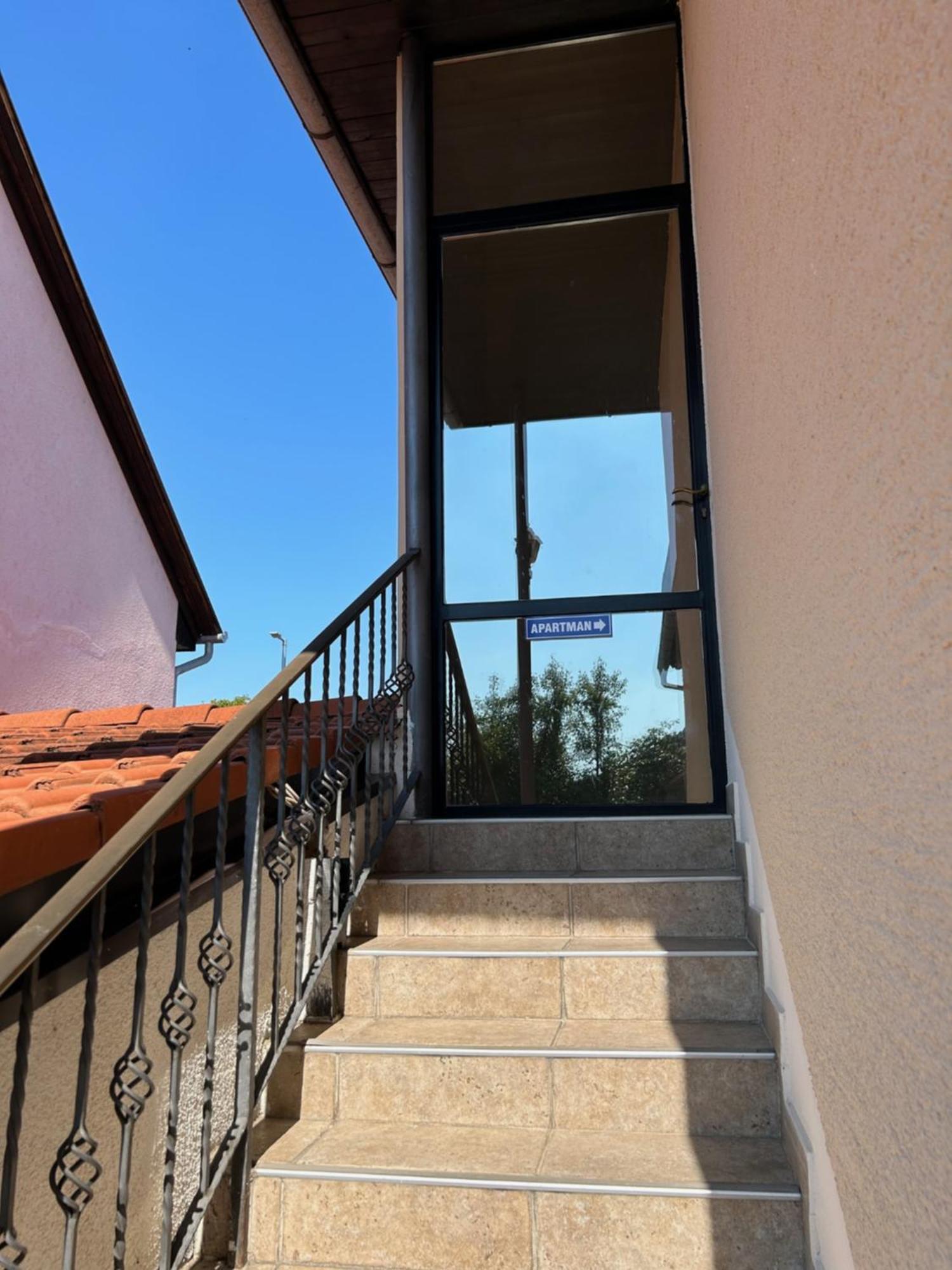 Sobe Zimmer Frei Pozega Buitenkant foto